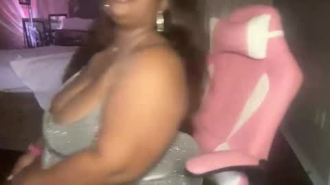 Snapshot of meetsouthernpeach chatting on December 2024 07:31:02 PM Southern Peach online show from December 2024 07:31:02 PM