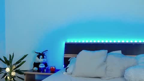 Megan Blazee  online show from February 2025 10:42:01 PM