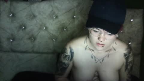 Megan and sophi online show from January 2025 05:41:02 AM