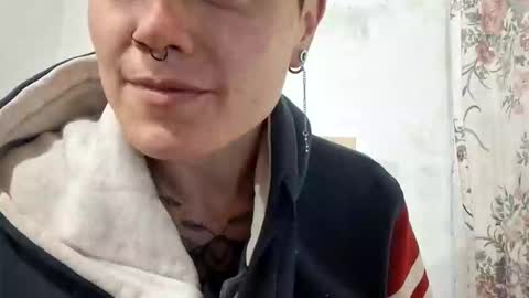 Megan and sophi online show from October 2025 06:55:02 AM