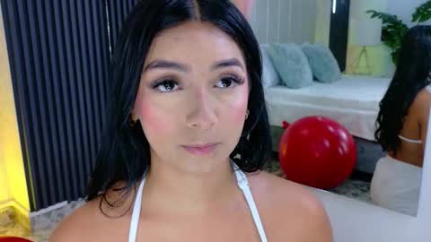 Snapshot of megan_cruzgb chatting on March 2026 01:18:02 PM Carolina Paez online show from March 2026 01:18:02 PM