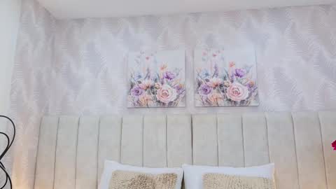 Snapshot of megan_cruzgb chatting on March 2026 12:11:01 PM Carolina Paez online show from March 2026 12:11:01 PM