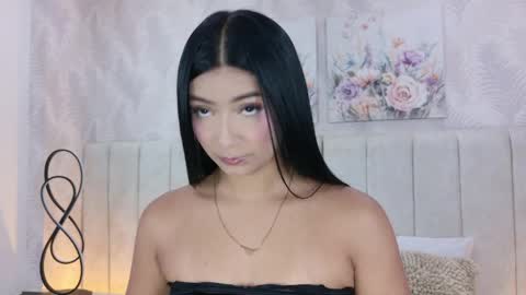 Snapshot of megan_cruzgb chatting on April 2026 12:10:01 PM Carolina Paez online show from April 2026 12:10:01 PM