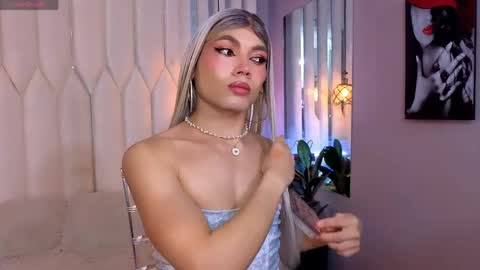 megan do santos online show from April 2026 02:24:01 PM