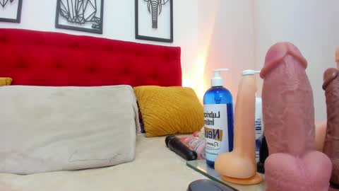 Megan online show from November 2025 01:04:01 AM