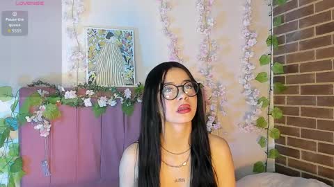 Snapshot of megan_gg chatting on March 2026 09:15:01 PM megan_gg online show from March 2026 09:15:01 PM