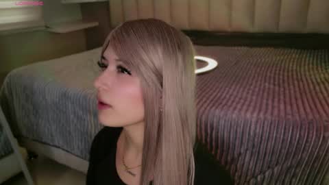     online show from April 2026 01:49:01 PM