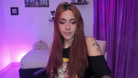 Snapshot of megan_ricci chatting on February 2025 01:19:02 AM                 Laura                 online show from February 2025 01:19:02 AM