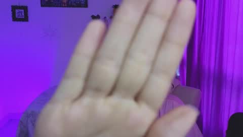 Snapshot of megan_ricci chatting on March 2025 02:32:01 PM                 Laura                 online show from March 2025 02:32:01 PM