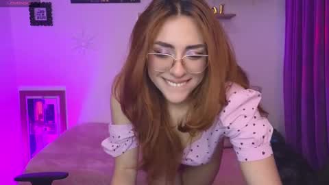 Snapshot of megan_ricci chatting on October 2025 11:57:01 PM                 Laura                 online show from October 2025 11:57:01 PM