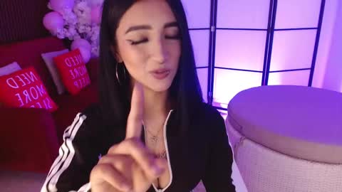 Snapshot of megan_saint chatting on March 2026 04:24:01 PM megan_saint online show from March 2026 04:24:01 PM