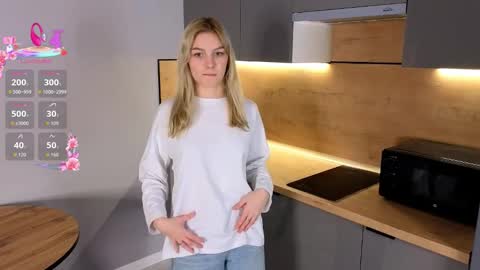 Snapshot of megan_spencer_ chatting on December 2025 02:00:01 PM Alissa online show from December 2025 02:00:01 PM