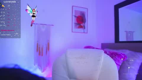 MEGAN  online show from November 2025 08:19:02 PM