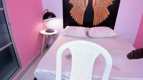 Megan  online show from September 2025 07:08:01 PM