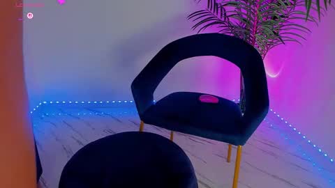 Snapshot of megancarlott_ chatting on March 2026 09:25:02 AM megancarlott_ online show from March 2026 09:25:02 AM