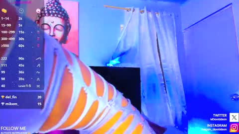 Kim  online show from February 2025 10:25:02 PM