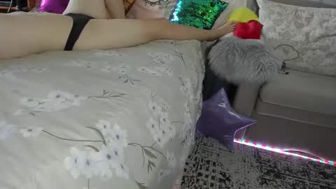 Nicki--------- Welcome to my Room online show from September 2025 07:08:02 AM