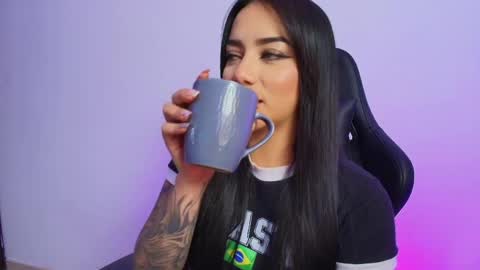 Snapshot of meganjackson_ chatting on April 2026 04:13:02 AM Megan Jackson online show from April 2026 04:13:02 AM