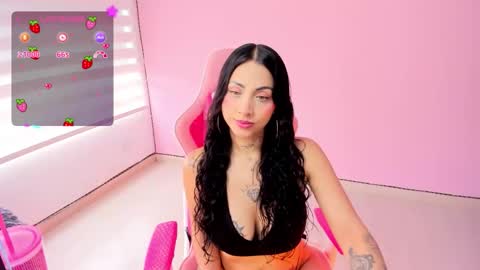 Megan online show from November 2025 05:48:02 PM