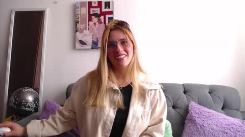 MEGAN online show from January 2026 07:18:01 PM