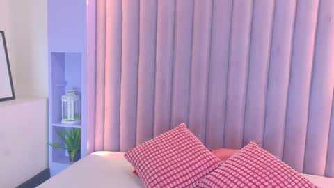Snapshot of meganlovee__ chatting on May 2026 02:52:01 AM MEGAN online show from May 2026 02:52:01 AM