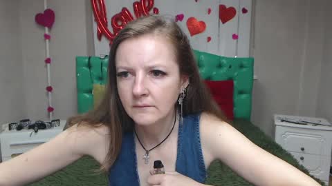 Snapshot of meganpirs chatting on May 2026 05:01:02 AM MeganPirs online show from May 2026 05:01:02 AM