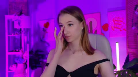 Snapshot of meganrodgers chatting on May 2026 05:40:01 PM megan online show from May 2026 05:40:01 PM