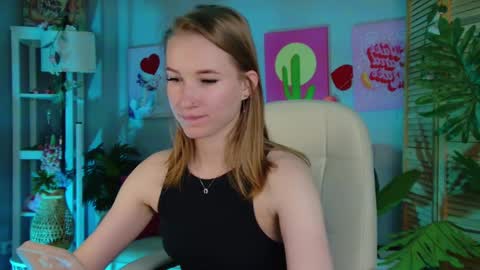 Snapshot of meganrodgers chatting on May 2026 05:42:02 PM megan online show from May 2026 05:42:02 PM