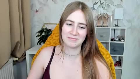 Megan online show from November 2025 05:27:01 PM