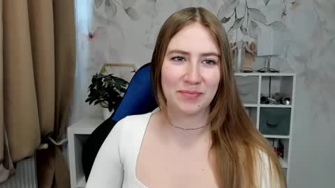 Snapshot of meganx_candy chatting on April 2026 07:23:01 AM Megan online show from April 2026 07:23:01 AM
