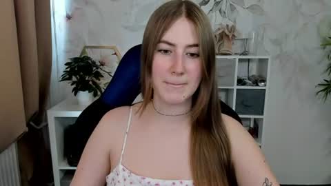 Snapshot of meganx_candy chatting on June 2026 12:26:02 PM Megan online show from June 2026 12:26:02 PM