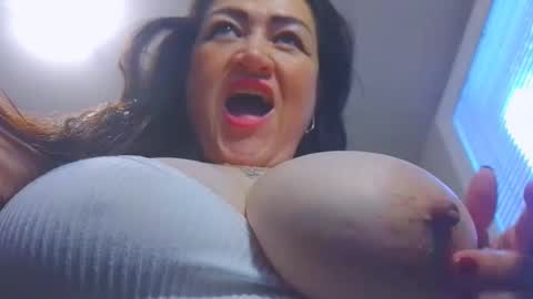 SHAROLD online show from October 2025 05:41:02 PM