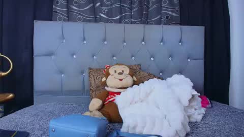 meggan online show from November 2025 05:07:02 AM