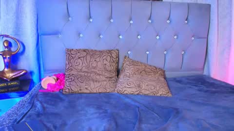 meggan online show from November 2025 08:18:01 AM