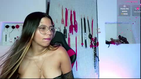 Snapshot of meggan_greey chatting on January 2025 10:23:01 PM Your best slave online show from January 2025 10:23:01 PM