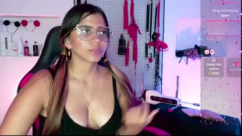 Snapshot of meggan_greey chatting on February 2025 10:49:02 PM Your best slave online show from February 2025 10:49:02 PM