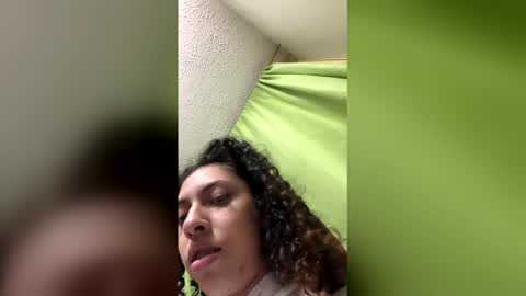 Snapshot of meghan_izell chatting on December 2025 04:18:02 AM meghan_izell online show from December 2025 04:18:02 AM