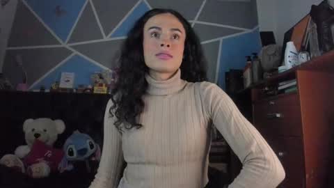 Alejandra 3 online show from October 2025 07:07:01 AM