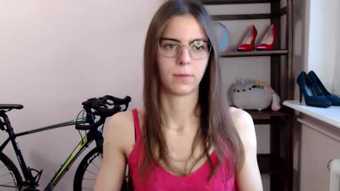 Megi online show from December 2025 07:36:02 AM