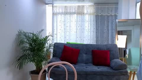 Snapshot of mei_naughtycat chatting on February 2025 07:49:01 PM Mei online show from February 2025 07:49:01 PM