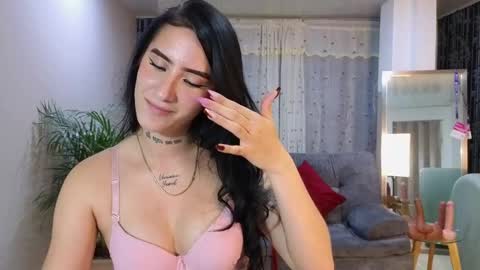 Snapshot of mei_naughtycat chatting on March 2025 02:04:01 AM Mei online show from March 2025 02:04:01 AM