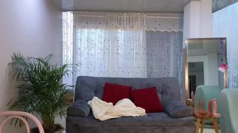 Snapshot of mei_naughtycat chatting on March 2025 10:10:01 PM Mei online show from March 2025 10:10:01 PM