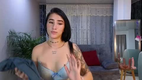 Snapshot of mei_naughtycat chatting on March 2025 01:12:01 AM Mei online show from March 2025 01:12:01 AM