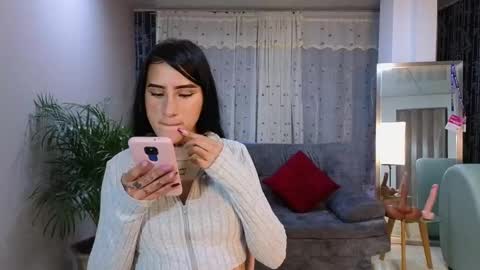 Snapshot of mei_naughtycat chatting on March 2025 11:38:01 PM Mei online show from March 2025 11:38:01 PM