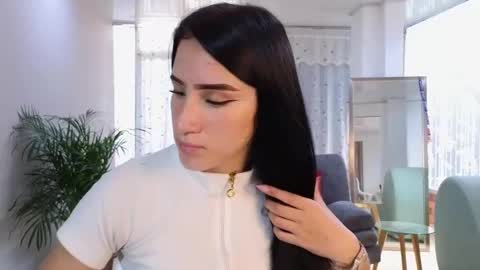 Snapshot of mei_naughtycat chatting on March 2025 07:05:01 PM Mei online show from March 2025 07:05:01 PM