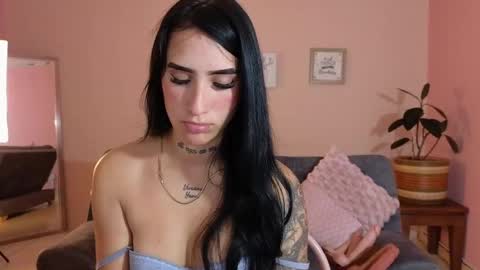 Snapshot of mei_naughtycat chatting on September 2025 11:54:02 AM Mei online show from September 2025 11:54:02 AM
