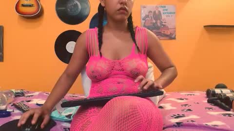 MEIS online show from November 2025 02:03:02 AM