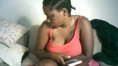 pretty online show from September 2025 02:24:02 AM