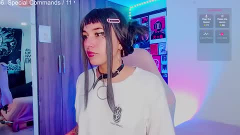 Snapshot of mel_dahlia chatting on January 2025 03:51:02 PM Melissa - - Please help me to reach 100 thumbs up online show from January 2025 03:51:02 PM