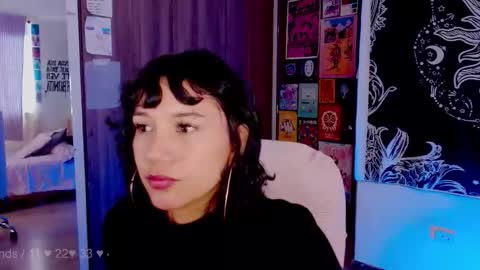 Snapshot of mel_dahlia chatting on September 2025 01:33:02 PM Melissa - - Please help me to reach 100 thumbs up online show from September 2025 01:33:02 PM